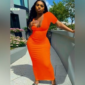 Seductive solid low cut short sleeve white dress